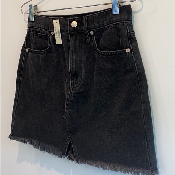 NEW Madewell Black Denim Mini Skirt - Picture 2 of 7
